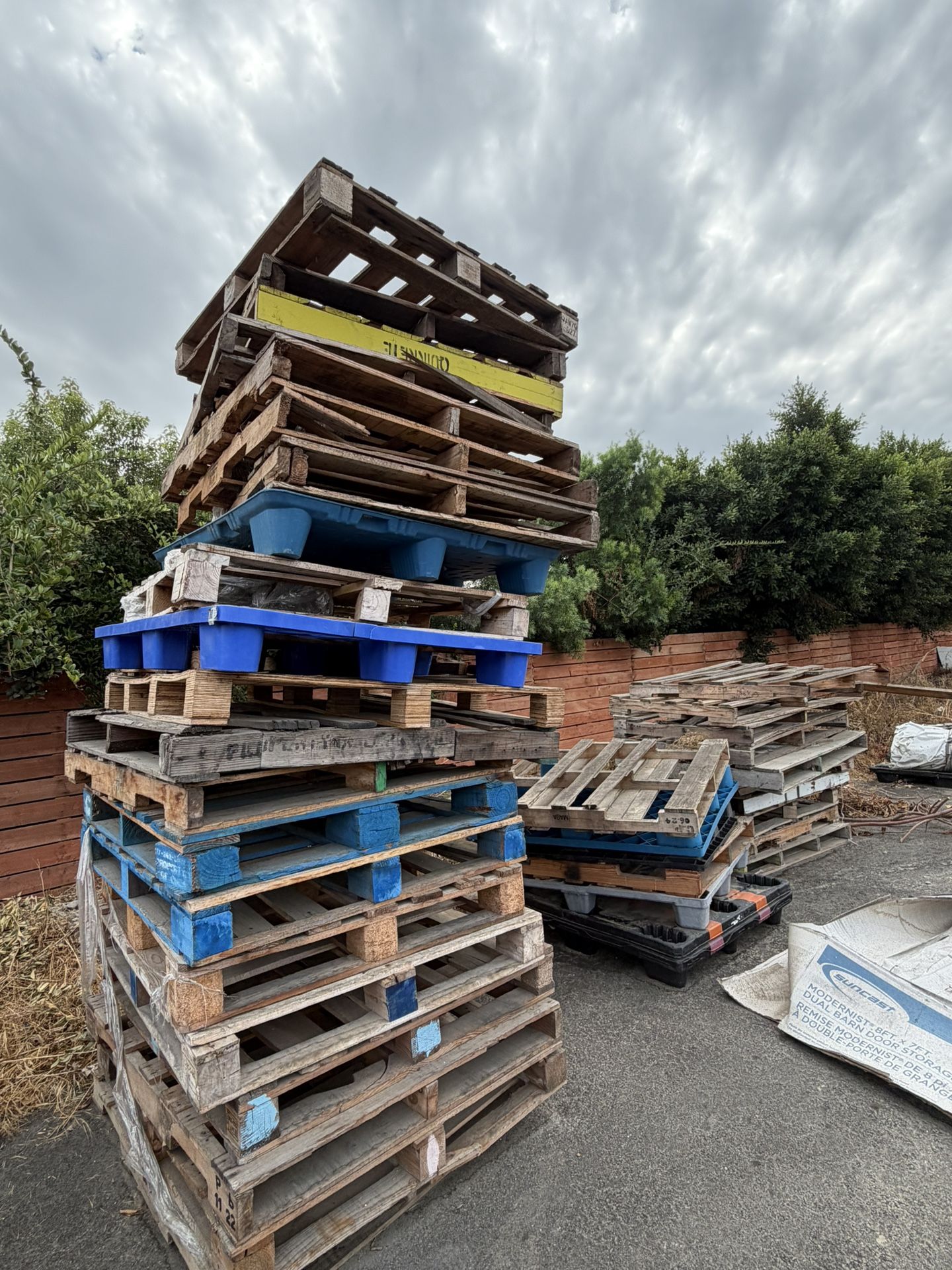 wooden pallet $5/each