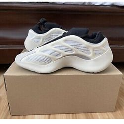 	 Size 7 - adidas Yeezy Boost 700 V3 Azael