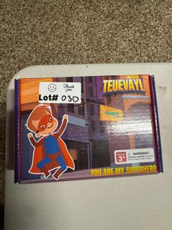 Teuevayl Superhero Cape and Mask Set for Kids