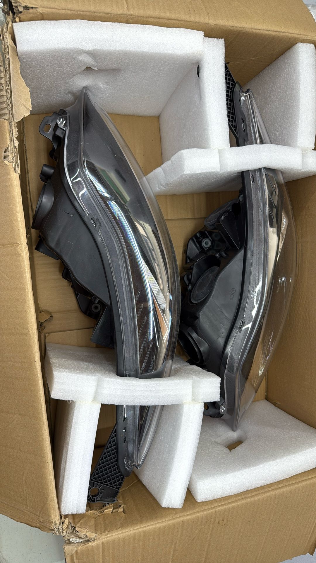 2012-2014 Ford Focus Headlight Assembly
