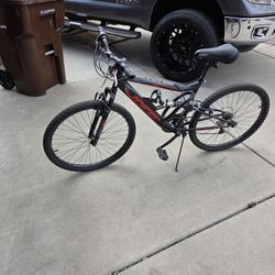 Hyper Mountain Bike