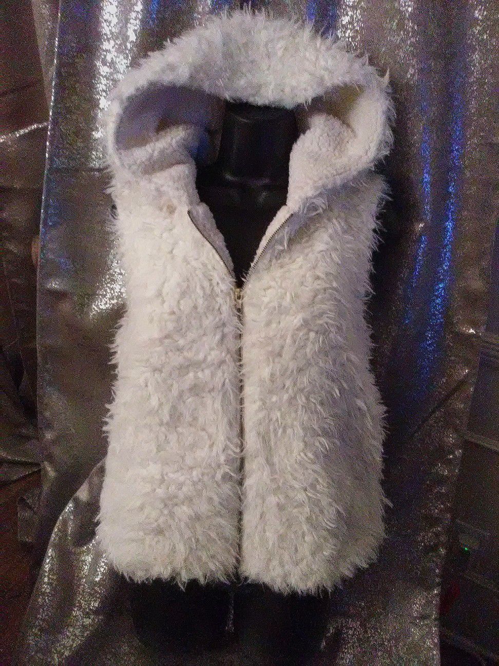Coat vest, faux fur, fluffy vest Size Small