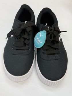 Puma women’s black shoes sneakers size 6.5 new