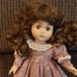 Geppeddo 12 Inch Porcelain Doll
