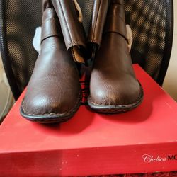 Chelsea 10 Wide Brown Boots