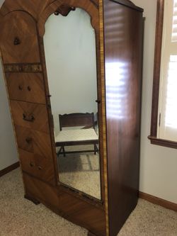 Gorgeous Bedroom Set/ Over 100 years old 
