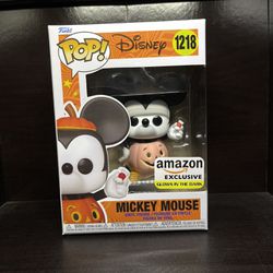 Mickey Mouse GITD Funko Pop