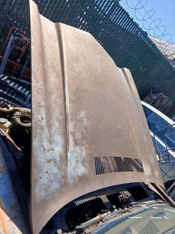 Camaro hood 70-81