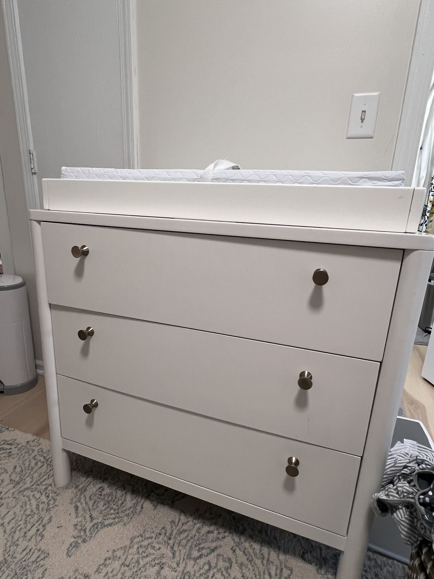 Dresser With Changing Table 