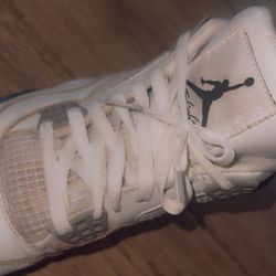 Jordan 4 