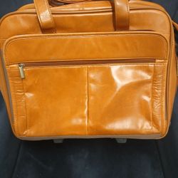 Pelle Leather Bag 