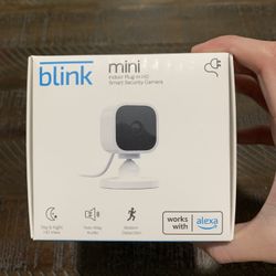 Blink Mini - Compact indoor plug-in smart security camera, 1080p, night vision, motion detection
