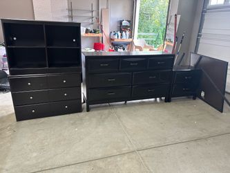7 drawer Dresses, 3 drawer dresser, night stand, and book case