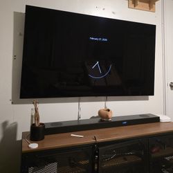 LG-65" Class C1 Series OLED 4K UHD Smart webOS TV (2021)