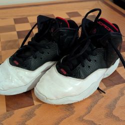 Jordan 11 Youth Size 2.5