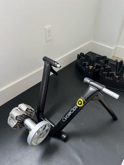 Saris Cycleops Bike Trainer with mat and 2 riser blocks