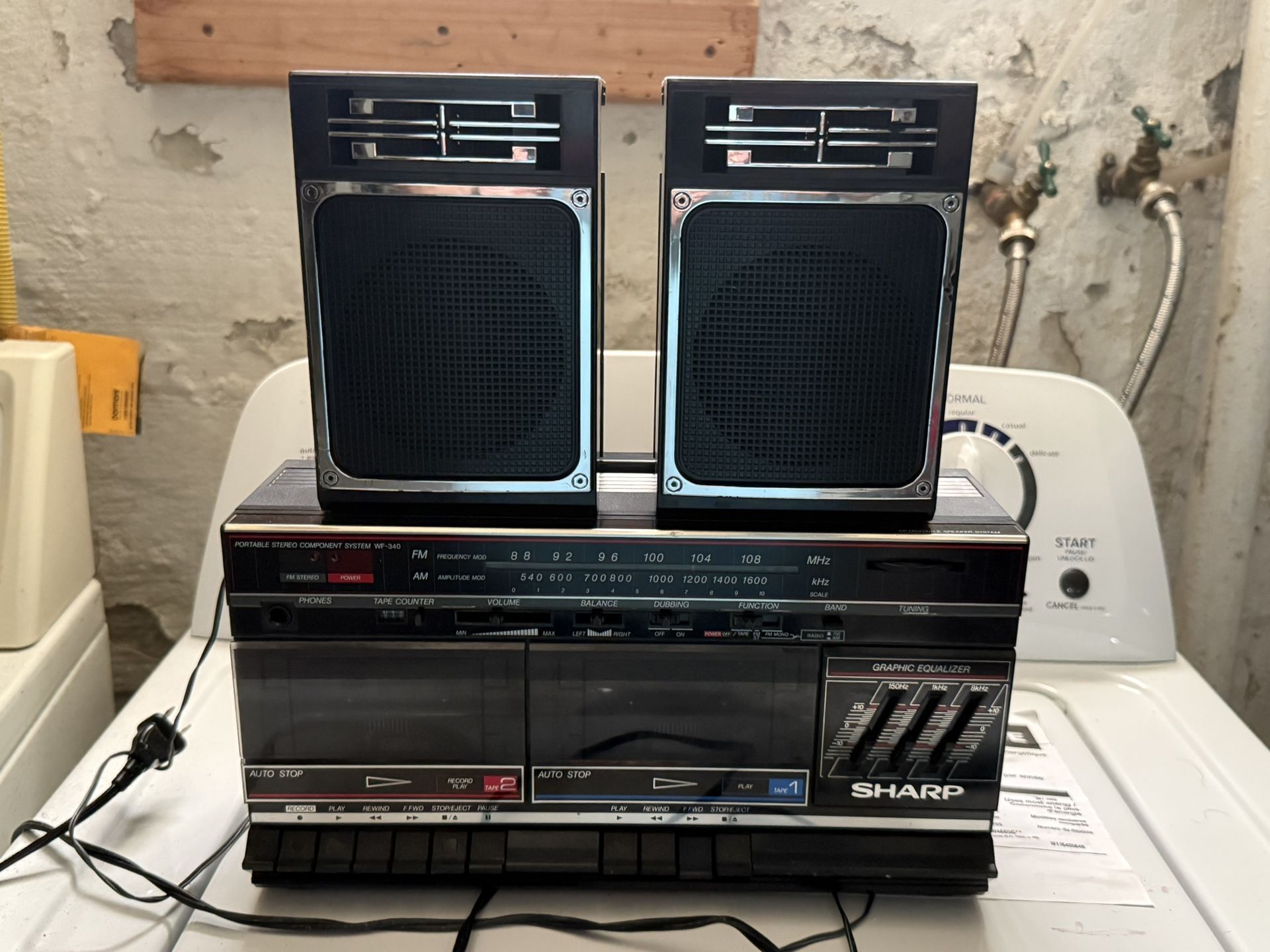 SHARP GF-9191 - Vintage Boombox Ghettoblaster Detachable Speakers + Mic in