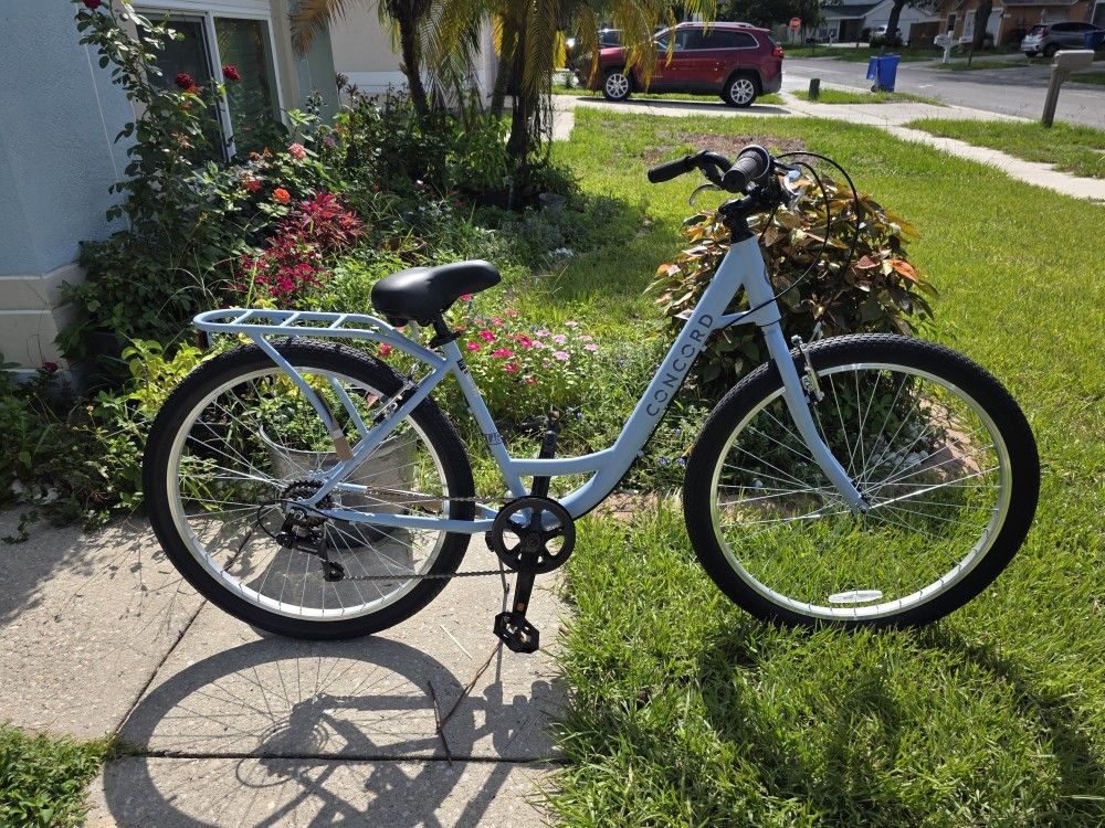 New Concord Laguna 7-Speed Comfort Bike