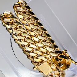 14k Gold Solid Miami Cuban Bracelet - near spot