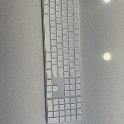 Apple Magic Keyboard 