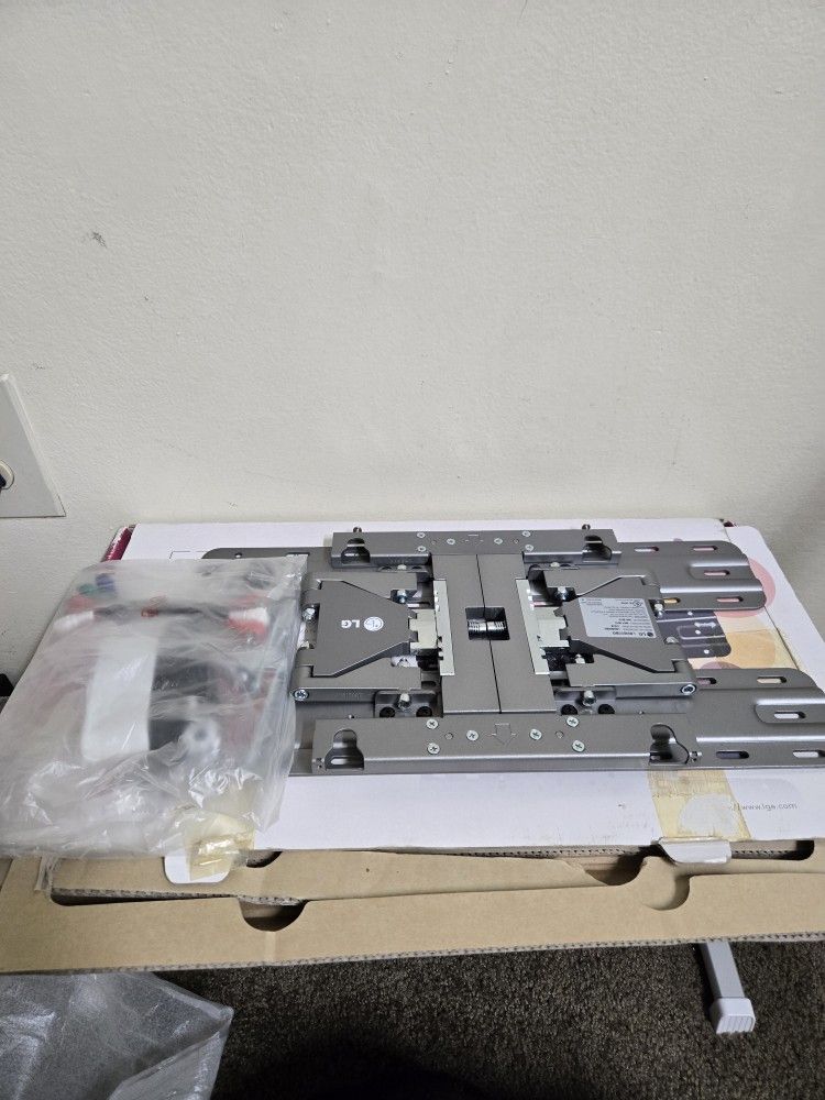 LG Wall Mount Support