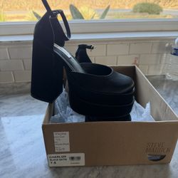 Steve Madden 7.5 Size