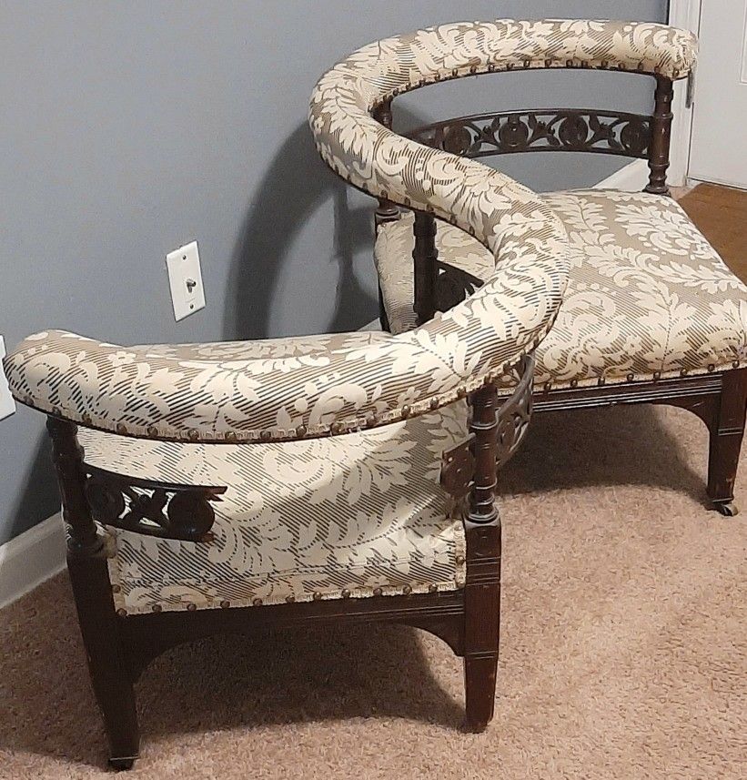 TETE-A-TETE COURTING BENCH