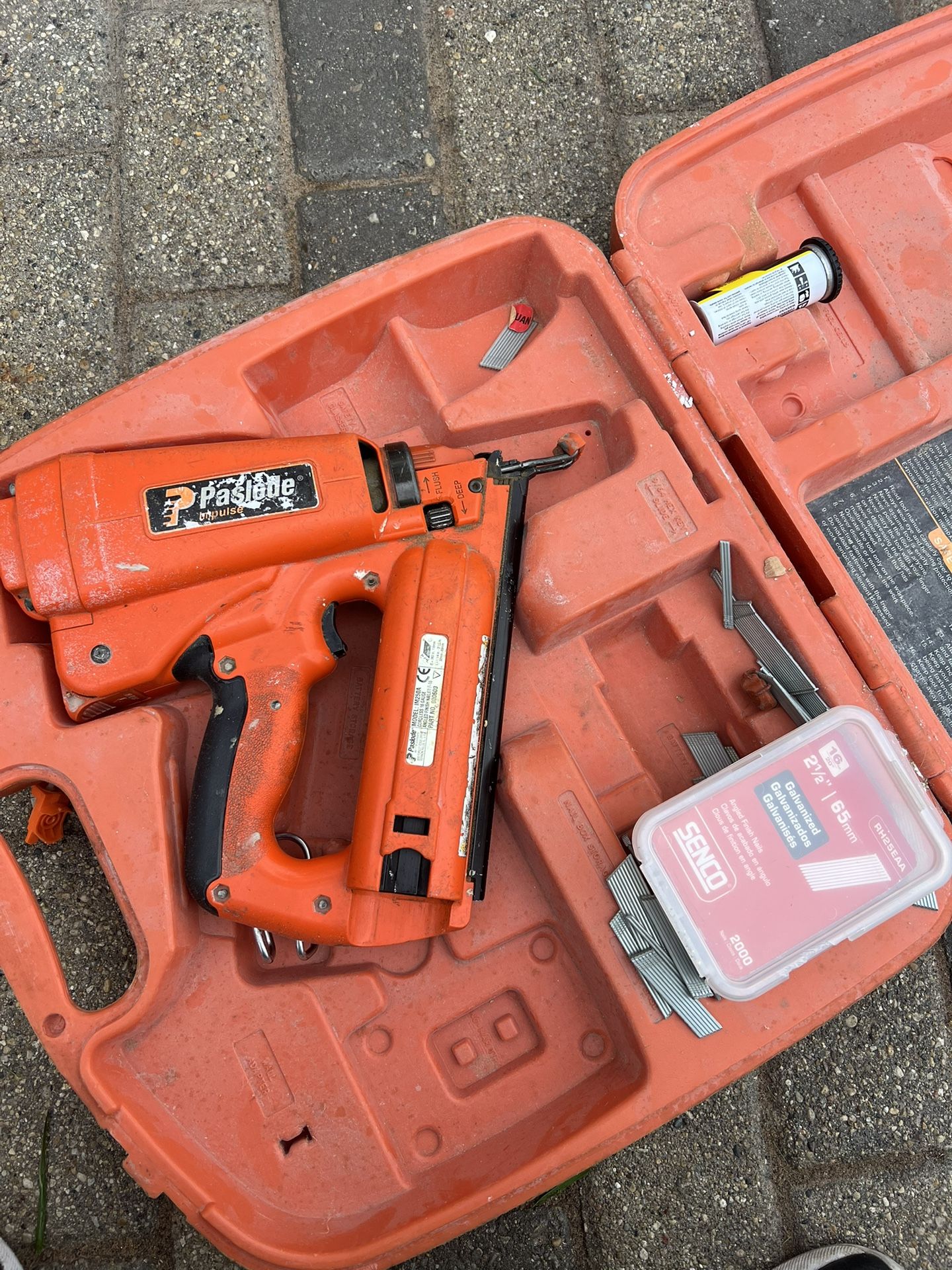 Paslode Impulse Finish Gun