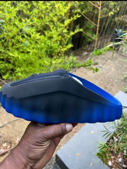 NIKE MIND 001 HYPER ROYAL