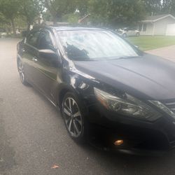 2017 Nissan Altima 25