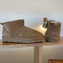 UGG Ultra Classic Mini Boots Chestnut Women’s Size 8