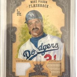 2004 Donruss Diamond King Flash Back Mik Piazza Game Worn/Bat Relic Card 33/50