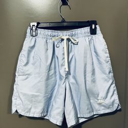 NIKE Sportswear Woven Shorts Medium- LIGHT BLUE