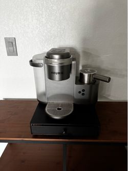 Keurig & Drawer (Coffee maker)