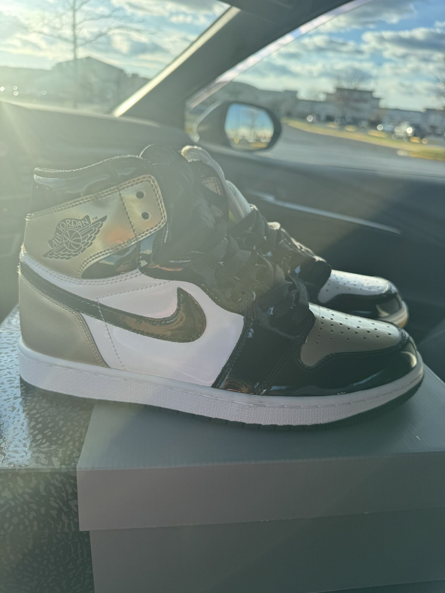 Jordan Retro 1 Gold Toe Top 3 Size 12