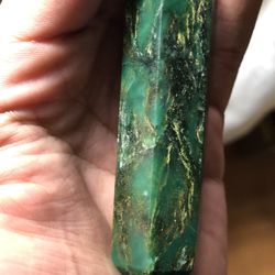 EMERALD GEMSTONE POINT LARGE 3 Inch 80 Cm 