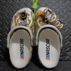 Crocs x NASCAR x Realtree Camo Men's Classic Clog 210827-90H size 6 men's /size 8 women's