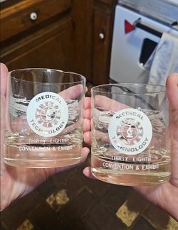 Set of 2 lowball/rocks glasses