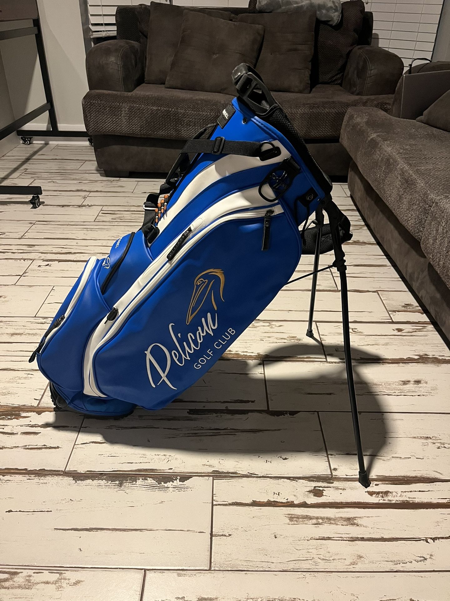 Pelican vessel bag