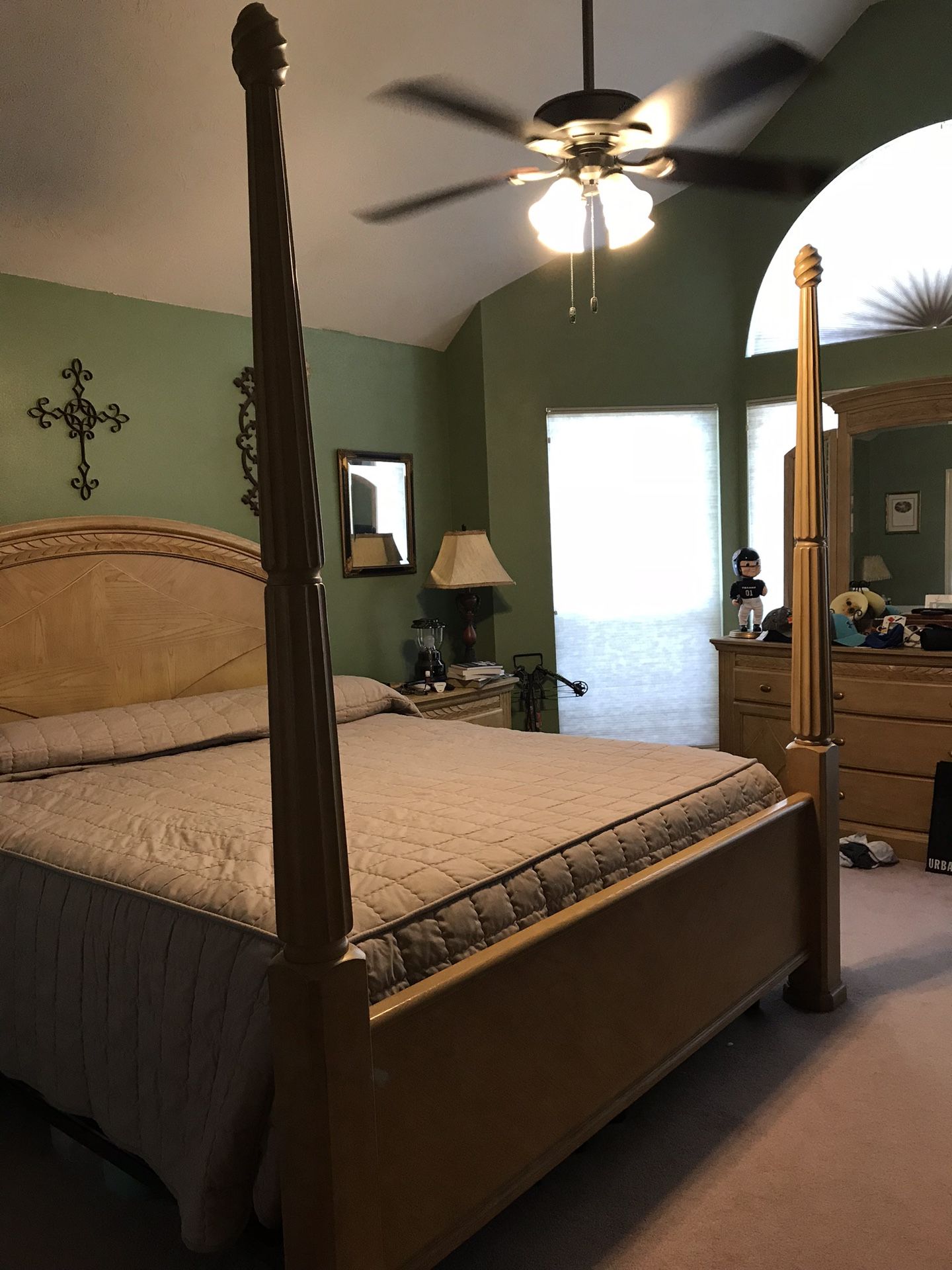 King bed frame