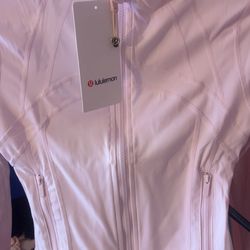 pink cropped lululemon