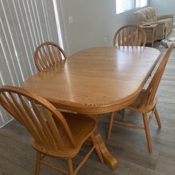 MOVING SALE - Solid Oak Dining Room Table 