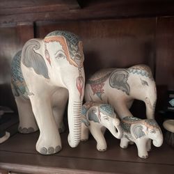 Hand-Painted Elephant Figurine Set (4 Pieces) – Boho / Vintage Style