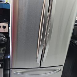 Lg French Door Refrigerator 30 W 30d 67h
