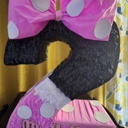 Minnie Mouse Pinata 