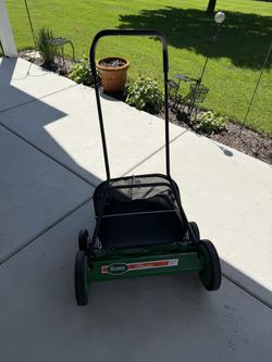 Manual mower