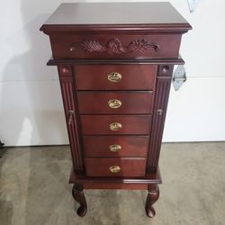 Jewelry Dresser