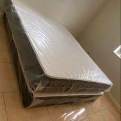 New Queen Size Mattress Free Box Springs // COLCHON QUEEN Size Bed 