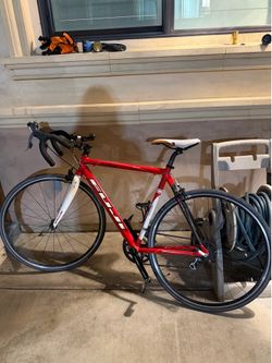 Fuji Roubaix Road Bike