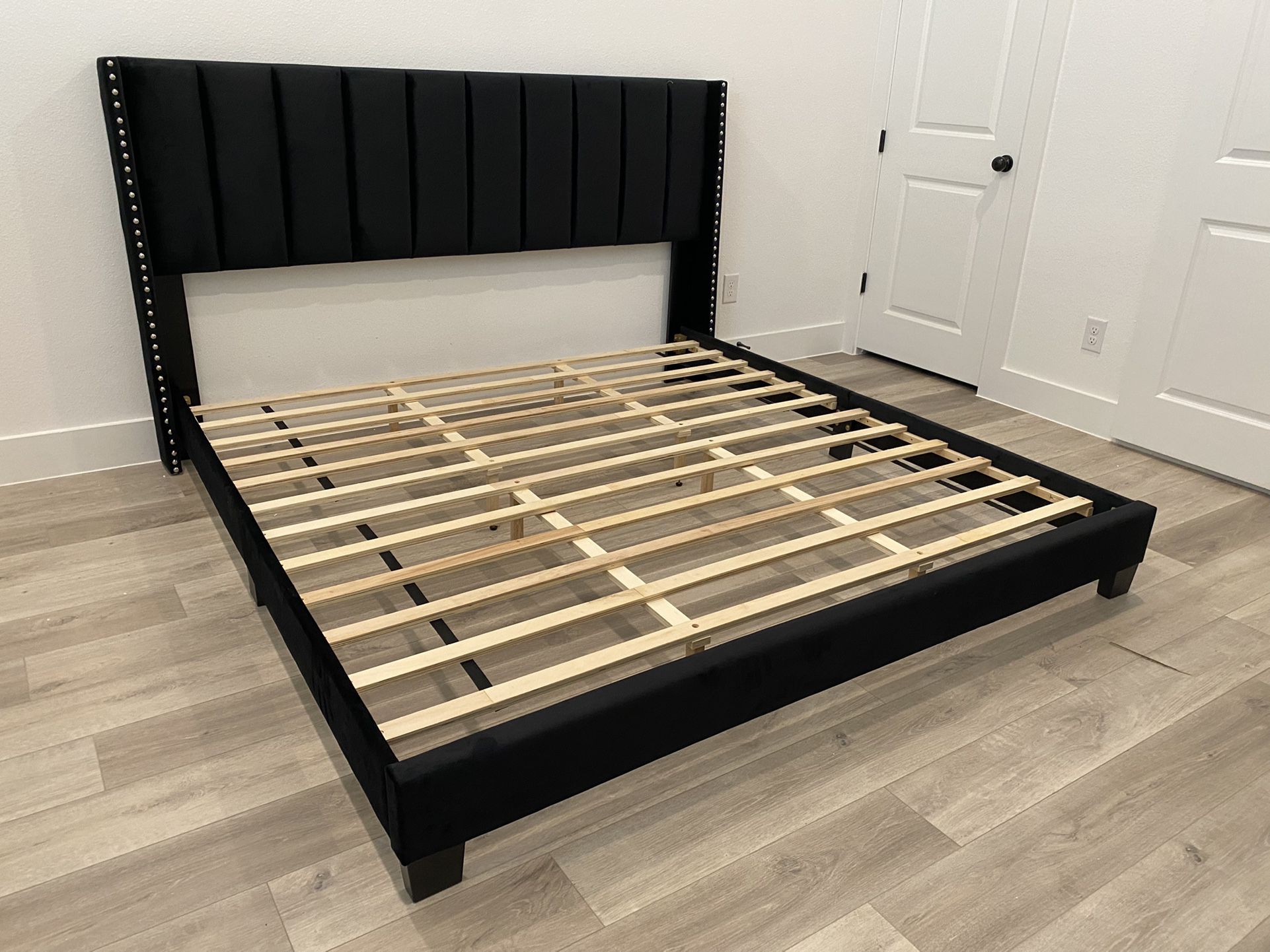 New Black King Size Plataform Bed Frame 